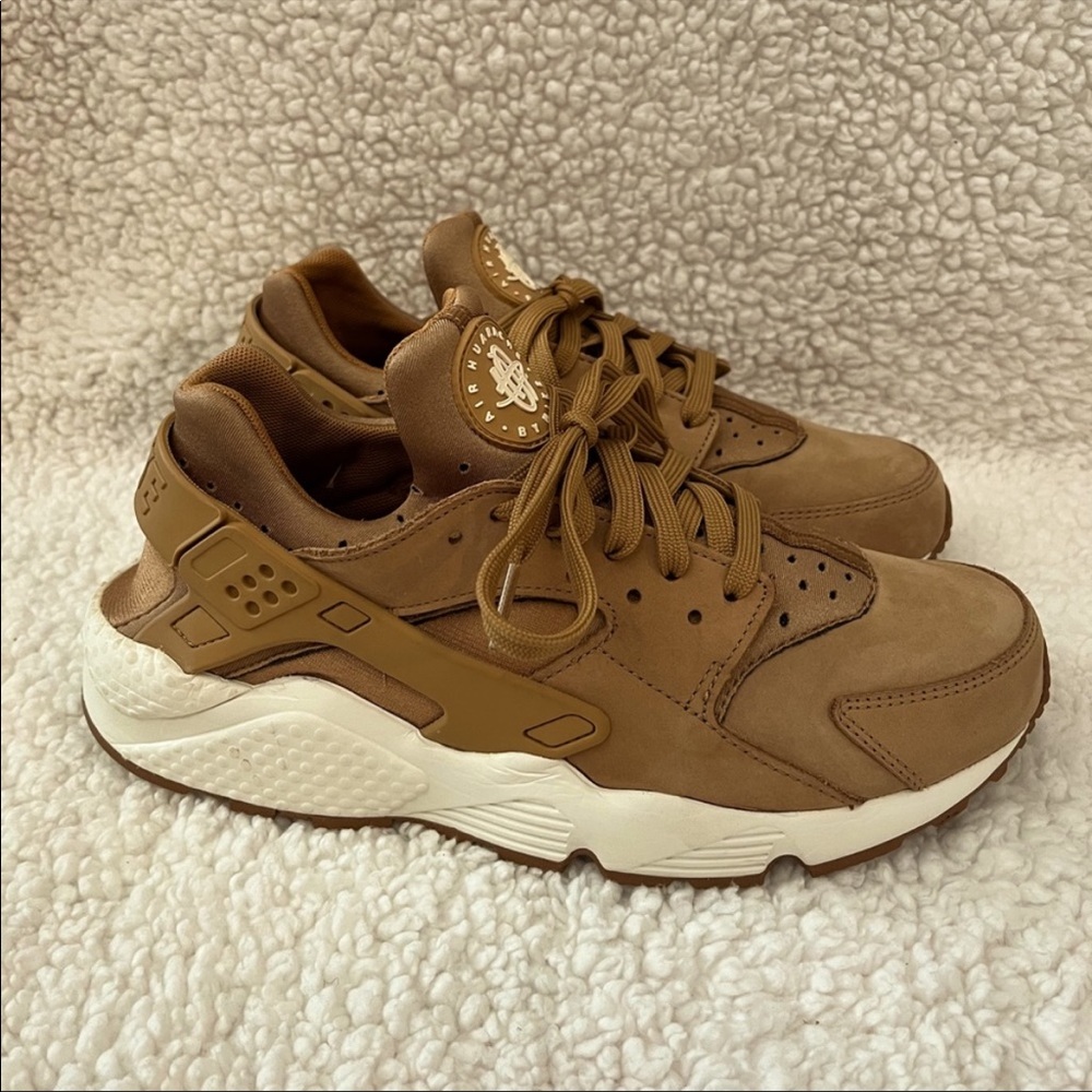 Nike Men’s Air Huaraches